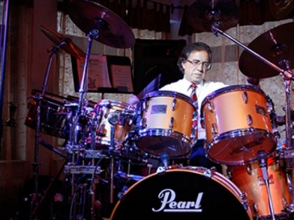照片: Blaustern Timbales